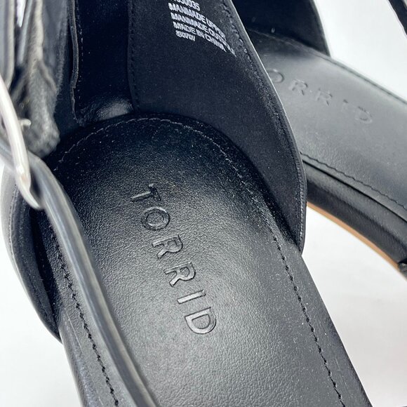 Torrid Black Faux Leather Chunky Heel - Size 8WW - Picture 10 of 12